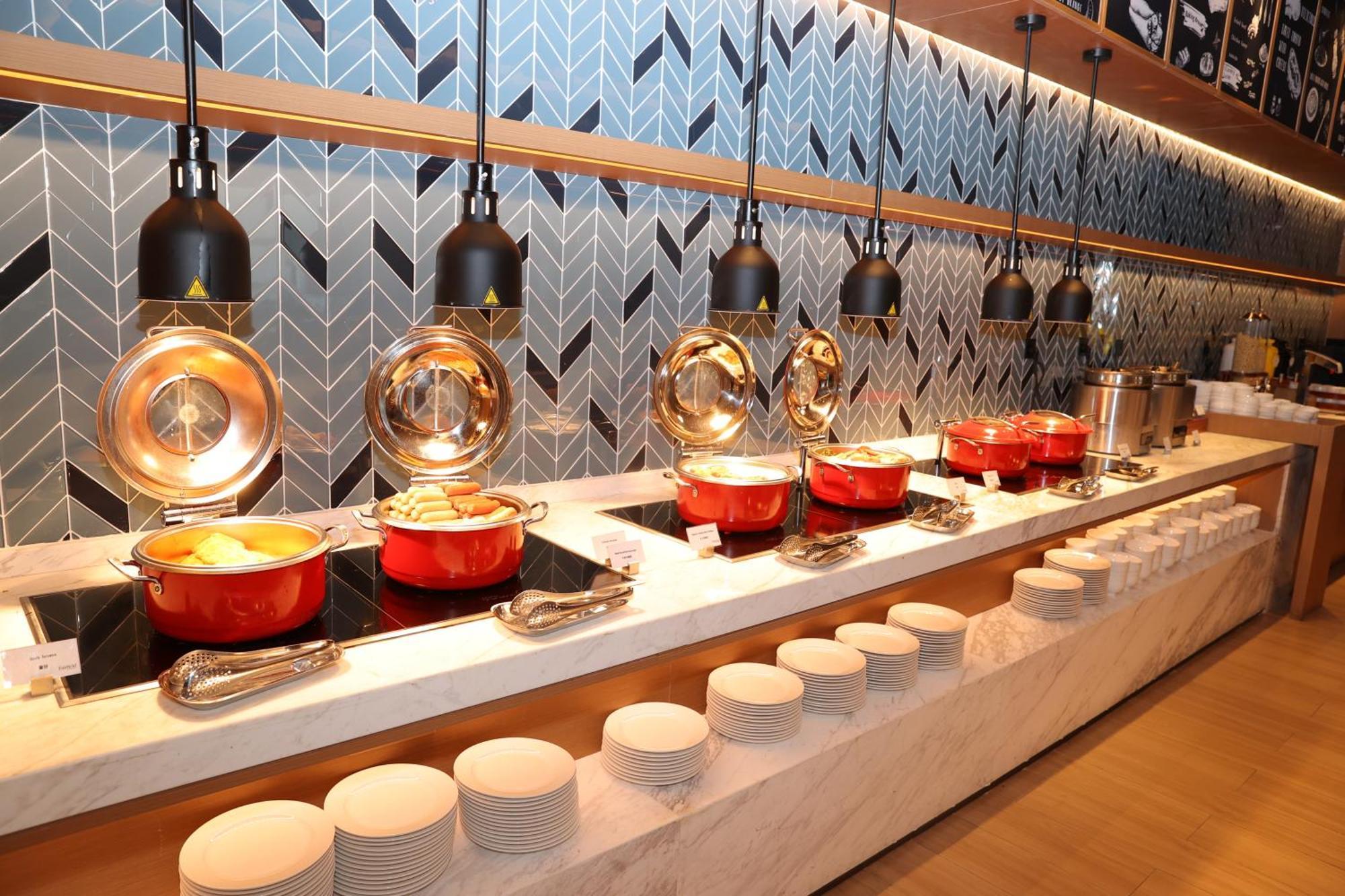 Fairfield By Marriott Guangzhou Konggang Hotell Exteriör bild