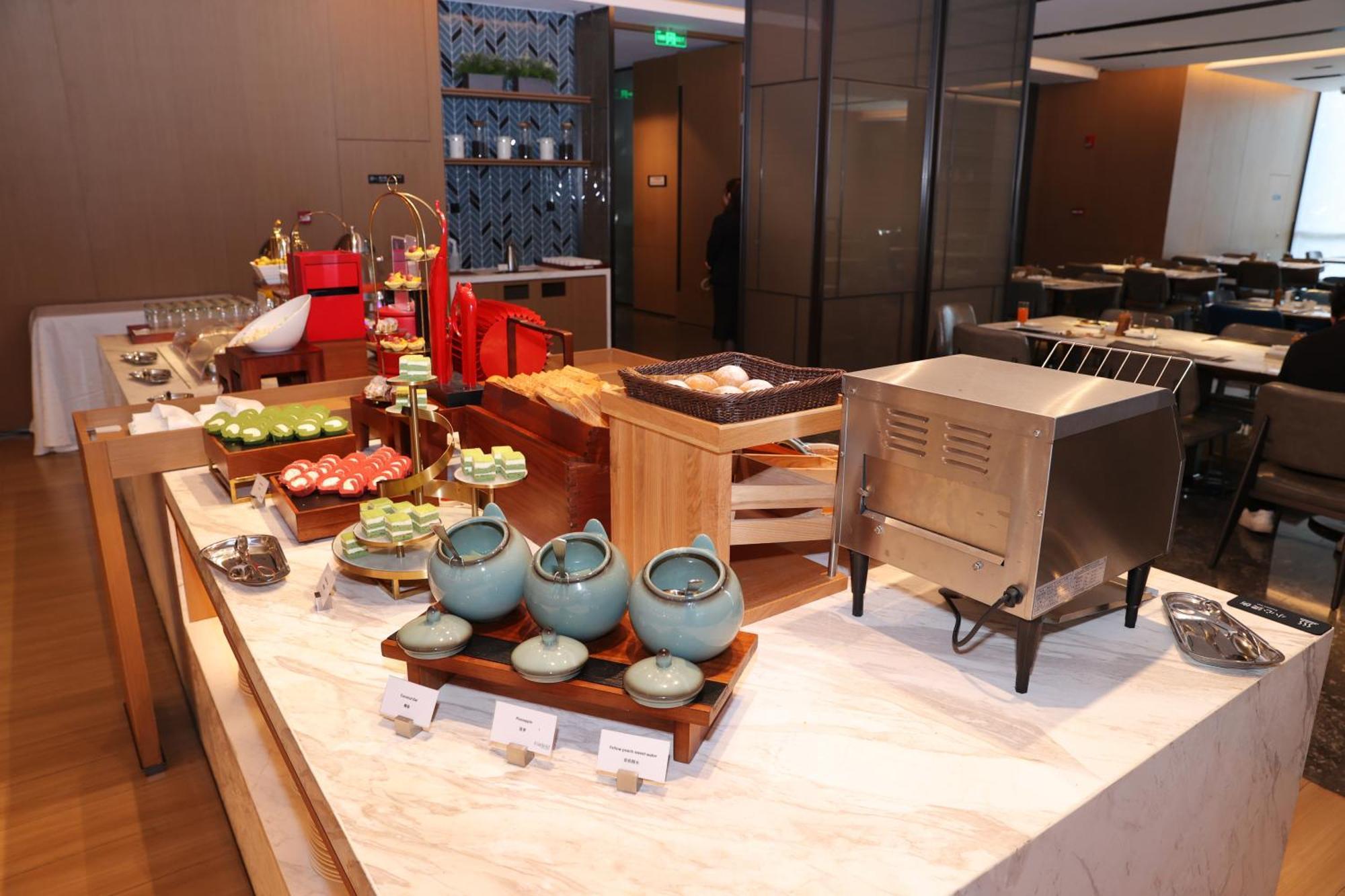 Fairfield By Marriott Guangzhou Konggang Hotell Exteriör bild