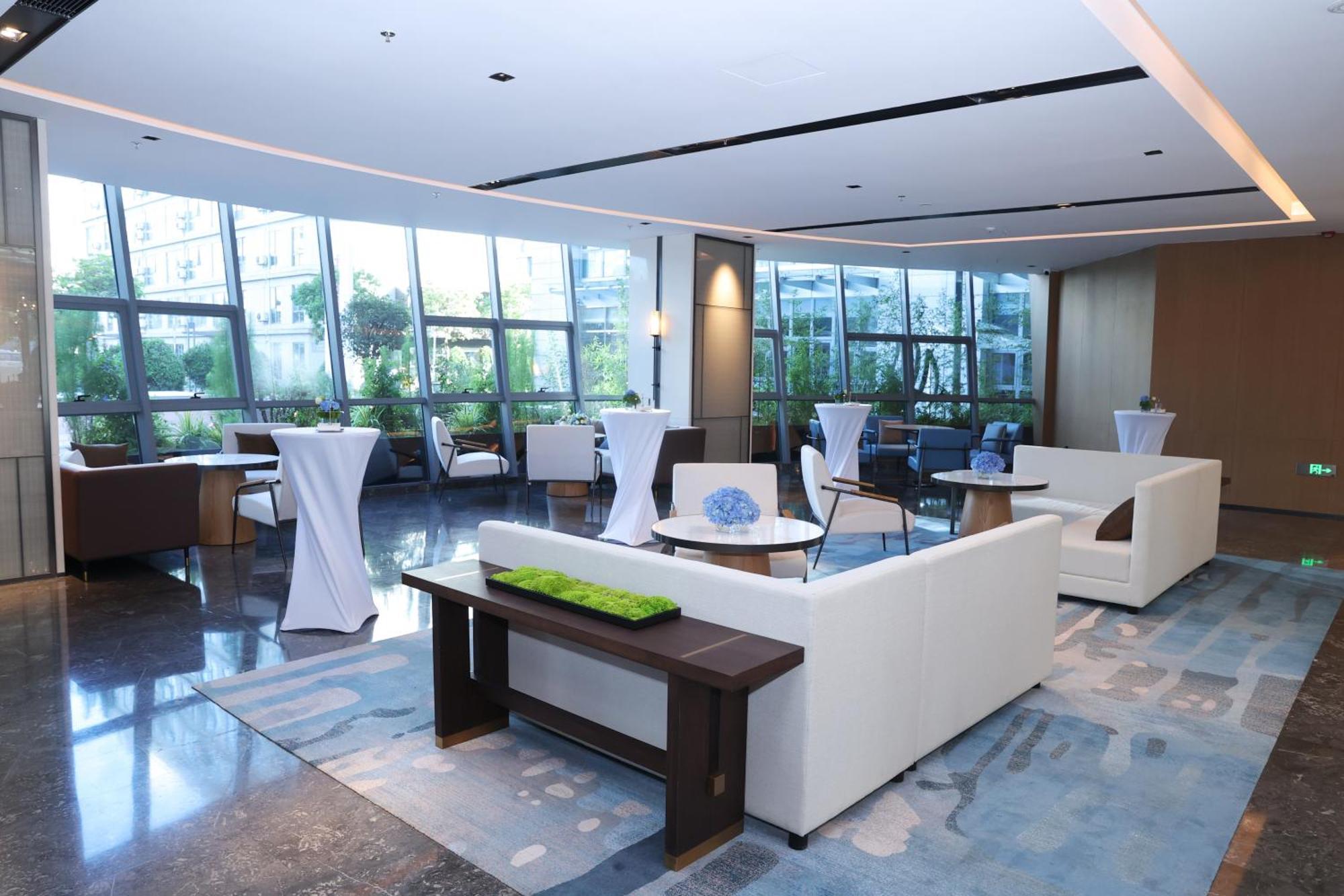 Fairfield By Marriott Guangzhou Konggang Hotell Exteriör bild