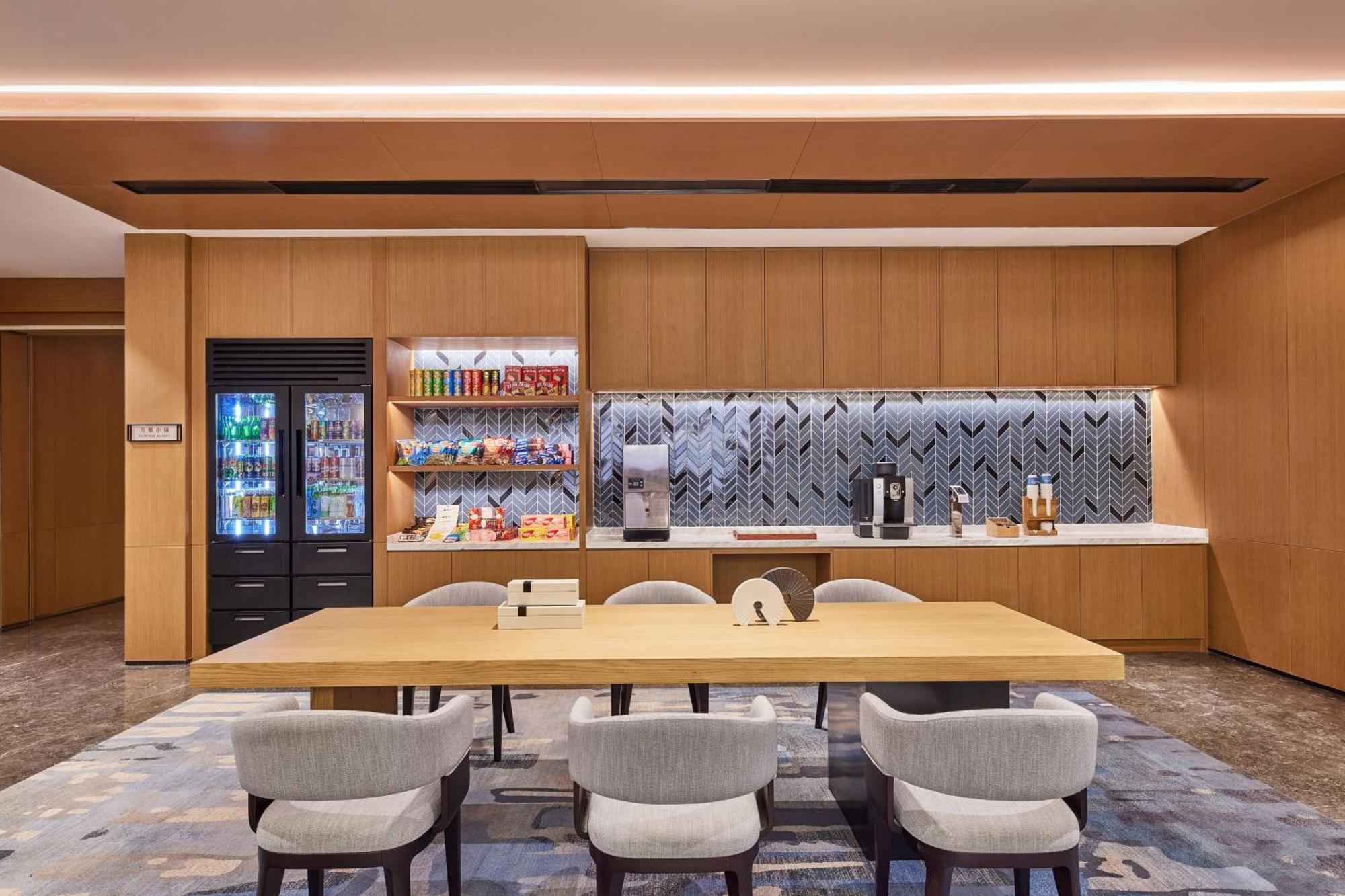 Fairfield By Marriott Guangzhou Konggang Hotell Exteriör bild